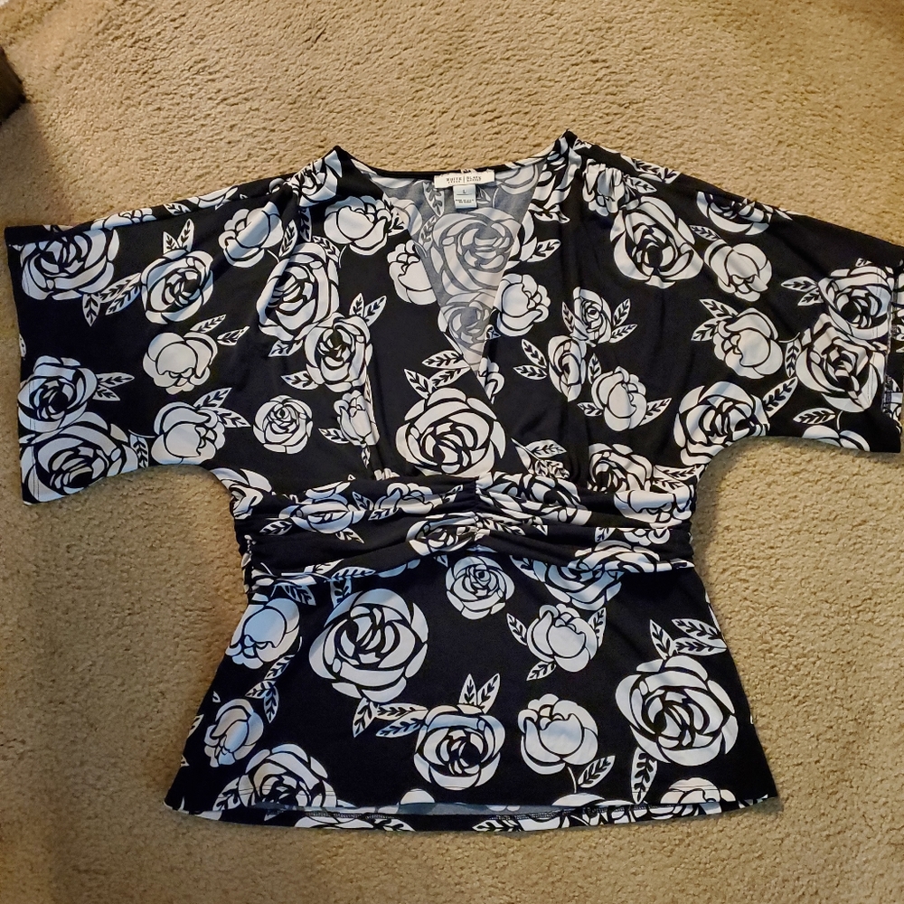 White House Black Market top size L